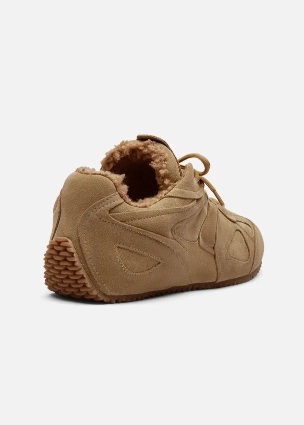 Slow Shearling Runner Slow Shearling Runner